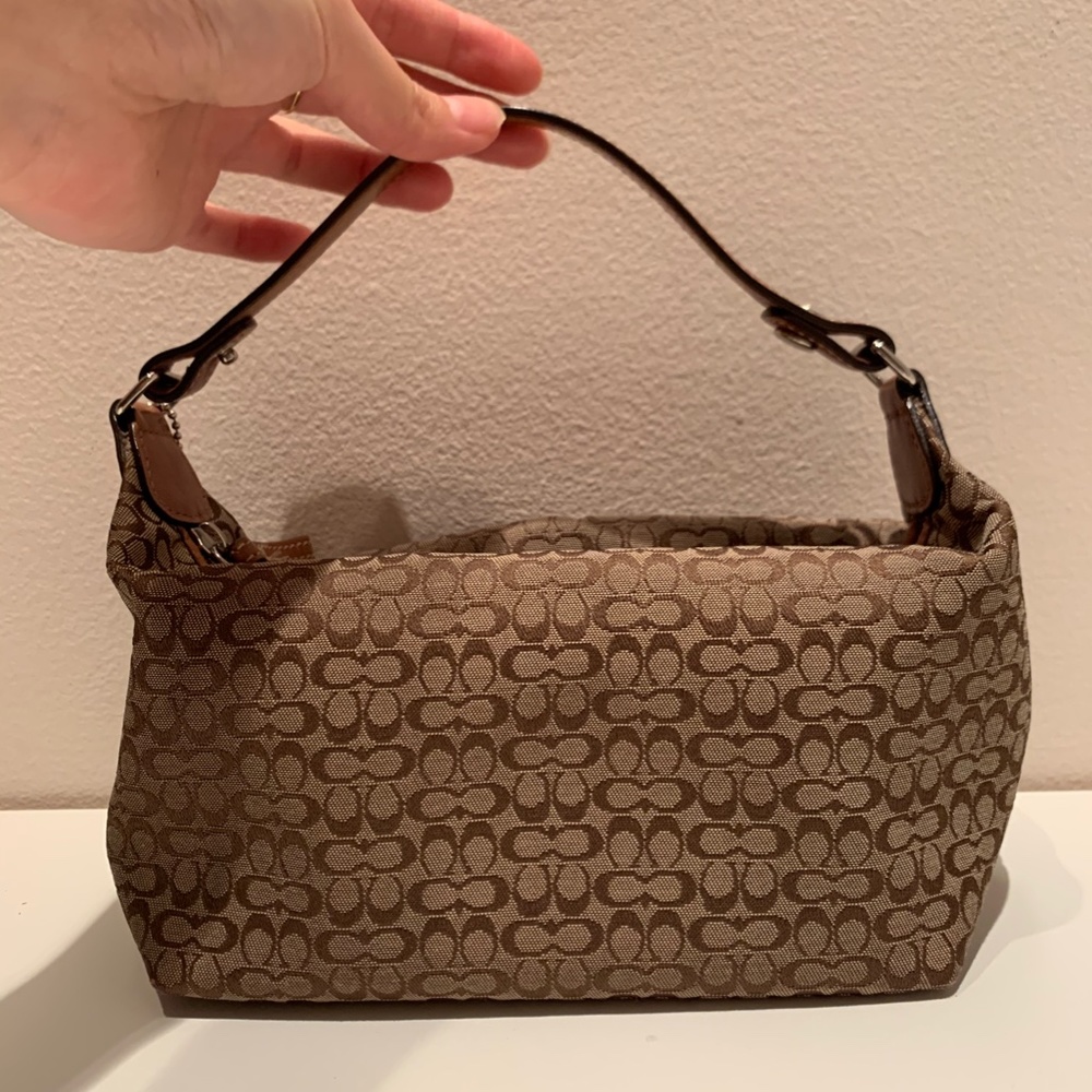 Coach Signature Shoulder Bag Mini